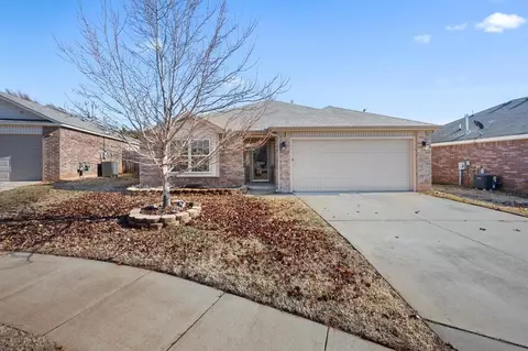 802 Monarch Way, Purcell, OK 73080