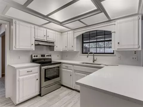 4401 Keen Oaks Dr, Oklahoma City, OK 73150