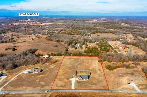 620 Baylor Rd, Ada, OK 74820 photo 2