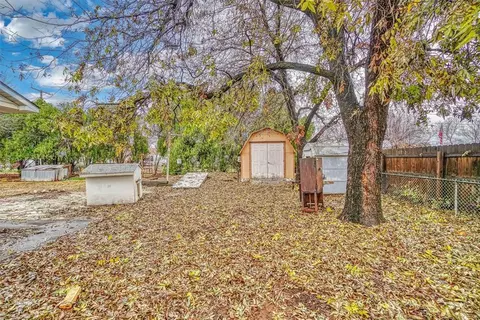814 E Nona St, Altus, OK 73521 photo 27
