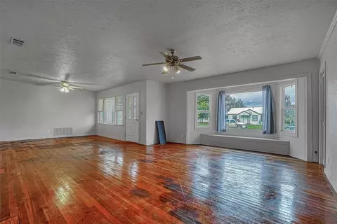 814 E Nona St, Altus, OK 73521 photo 9