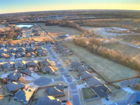 3200 SE 31st Ct, Moore, OK 73165 photo 3