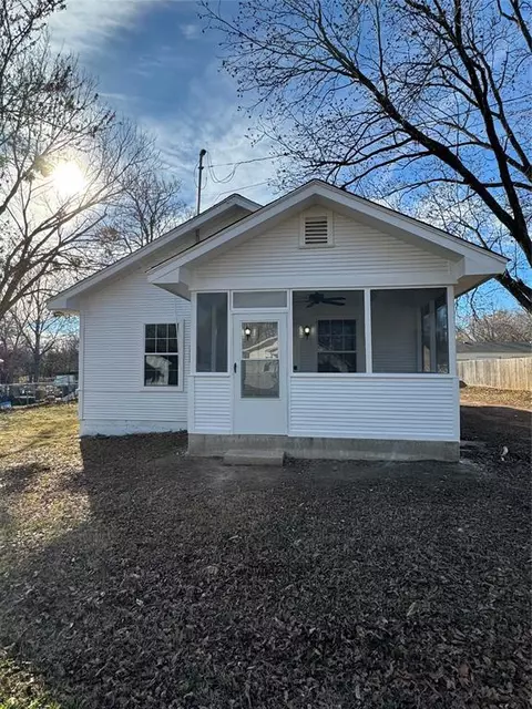 1425 E Walnut St, Shawnee, OK 74801