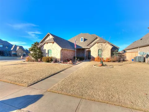 13329 NW 3rd St, Yukon, OK 73099