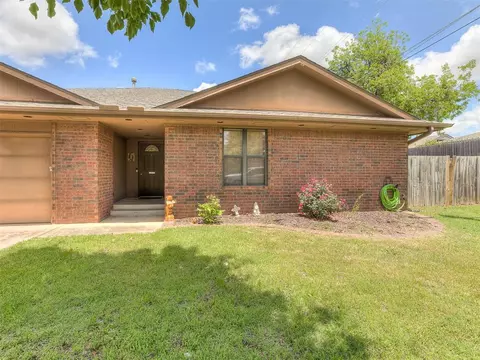 305 Fay Ave, Yukon, OK 73099