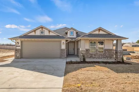 20140 Park Ln, Harrah, OK 73045
