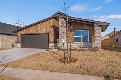 12801 NW 4th St, Yukon, OK 73099