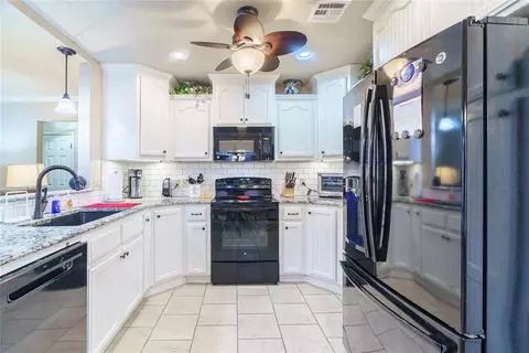309 Golden Ter, Tuttle, OK 73089 photo 7