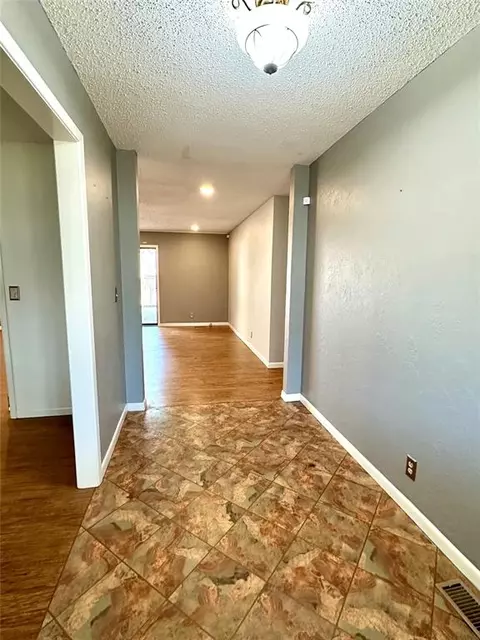 204 Lambert St, Broken Bow, OK 74728 photo 4