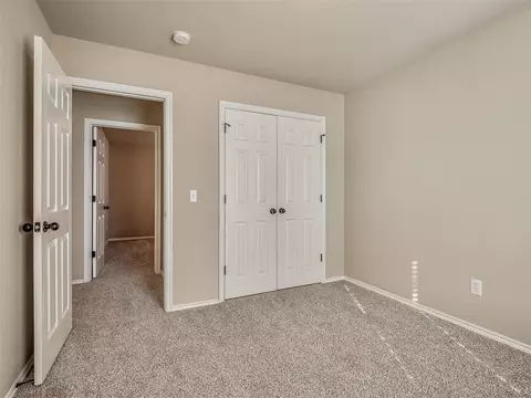 516 Manhattan Dr, Moore, OK 73160 photo 22