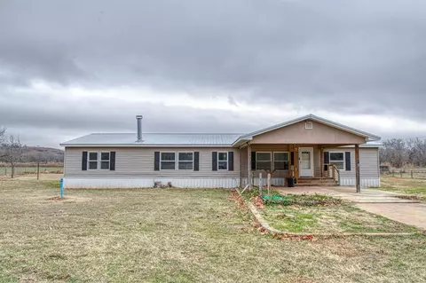 15514 E County Road 1585, Lindsay, OK 73052