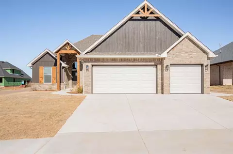 9225 NW 84th St, Yukon, OK 73099