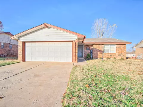 623 W Shepherd Dr, Mustang, OK 73064