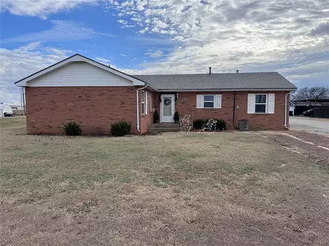 1000 E N Boundary, Sentinel, OK 73664