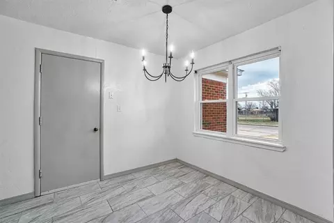 1013 Coe St, Altus, OK 73521 photo 11
