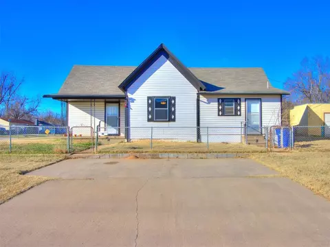 1202 W Mansur Ave, Guthrie, OK 73044