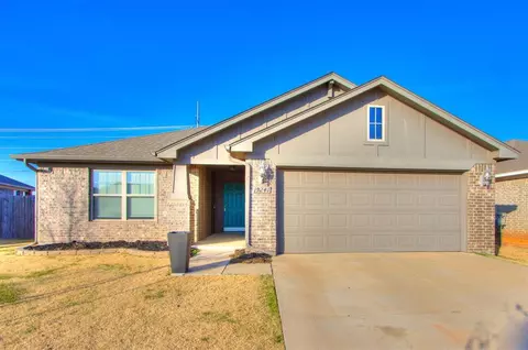 19241 Bajo Dr, Edmond, OK 73012