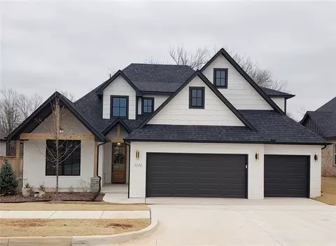 2332 Ridge Pine Rd, Edmond, OK 73034