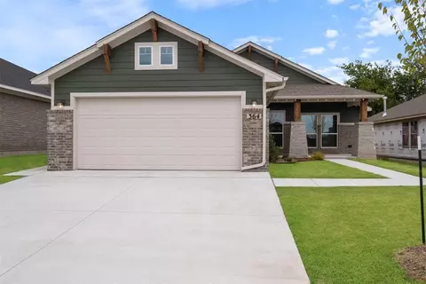 364 Park Ln, Harrah, OK 73045