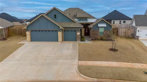 8201 NW 152nd St, Edmond, OK 73013