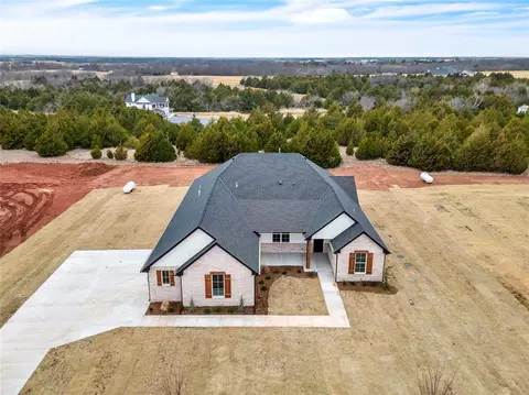 9633 Regado Ct, Guthrie, OK 73044