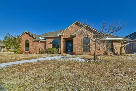 1904 Natchez Rd, Edmond, OK 73012