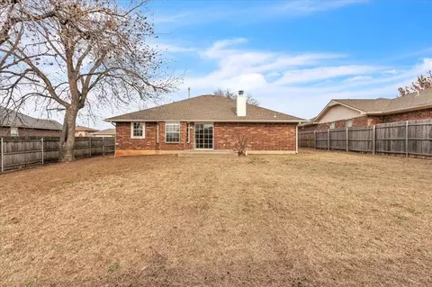 612 NW 22nd St, Moore, OK 73160 photo 23