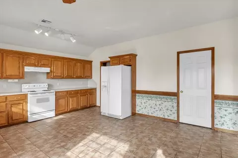 612 NW 22nd St, Moore, OK 73160 photo 8