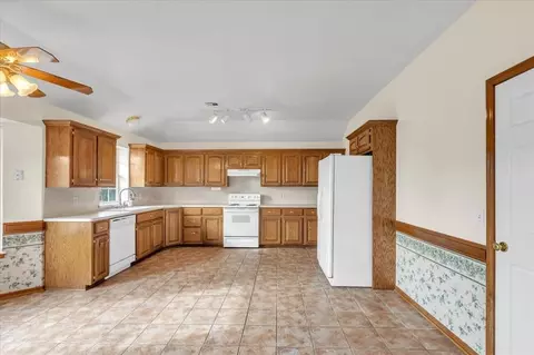 612 NW 22nd St, Moore, OK 73160 photo 6