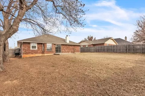 612 NW 22nd St, Moore, OK 73160 photo 22