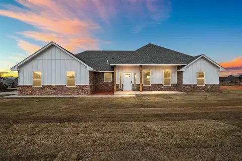 2312 Greys Harbor Rd, Blanchard, OK 73010