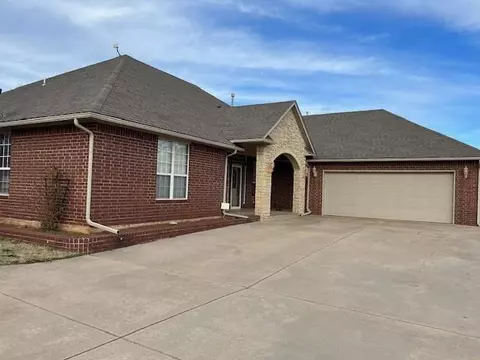 16201 N Harrah Rd, Luther, OK 73054