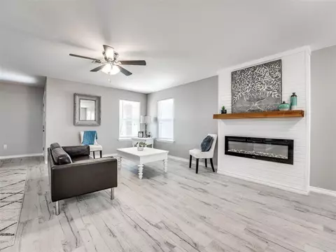 131 Bowerwood Dr, Chickasha, OK 73018