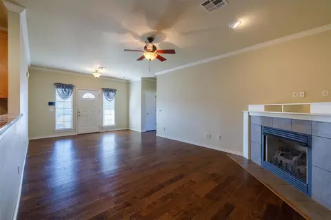 1916 Rain Tree Dr, Shawnee, OK 74804