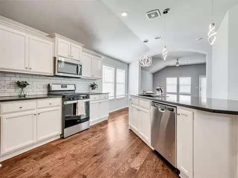 449 Compass Dr, Yukon, OK 73099 photo 7