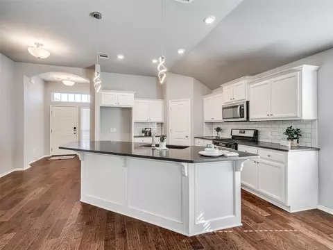 449 Compass Dr, Yukon, OK 73099 photo 9