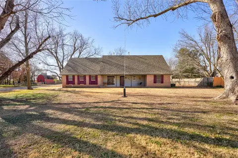 1609 Leawood Dr, Edmond, OK 73034