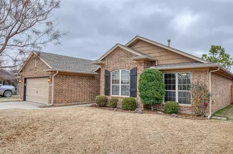 312 Partridge Run Rd, Yukon, OK 73099