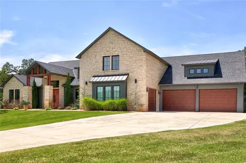 18299 Whitehall Ln, Newalla, OK 74857