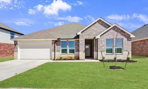 2612 Tracys Mnr, Yukon, OK 73099