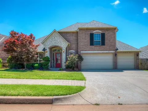 2709 Century Dr, Edmond, OK 73013