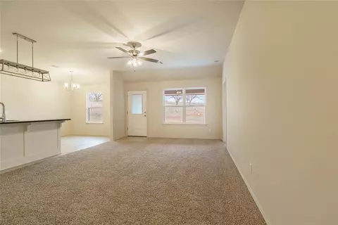 1914 Eli Ave, Tuttle, OK 73089 photo 6