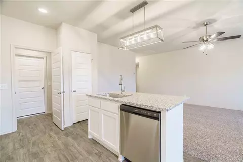 1915 Eli Ave, Tuttle, OK 73089 photo 13