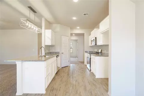 1916 Eli Ave, Tuttle, OK 73089 photo 9