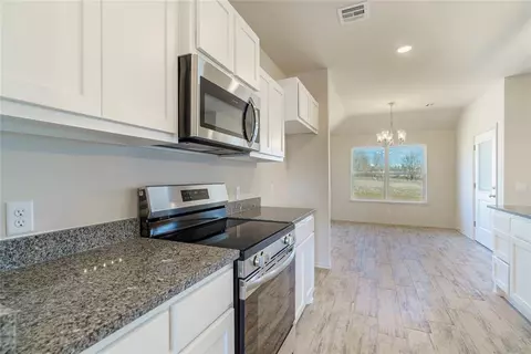 1916 Eli Ave, Tuttle, OK 73089 photo 11