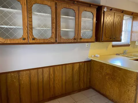 24 N Rice Ave, Shawnee, OK 74804