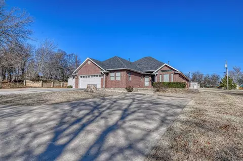 609 W Jackson St, Purcell, OK 73080