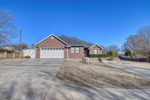 609 W Jackson St, Purcell, OK 73080 photo 2