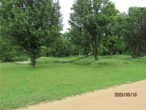 610 E Garvin St, Stratford, OK 74872