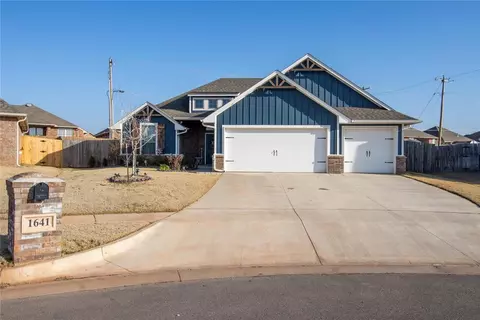 1641 NE 35th St, Moore, OK 73160 photo 2